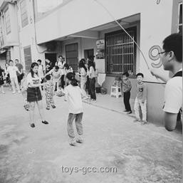 幼儿园放假，跳绳学习难题破解指南：轻松让孩子掌握跳绳技巧